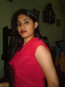 hot amateur indian girlfriend posing naked at home
