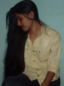 hot amateur indian girlfriend posing naked at home 003