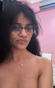 naughty desi teen leaked nude selfies 003