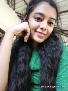 pretty south indian girl nude with small tits
