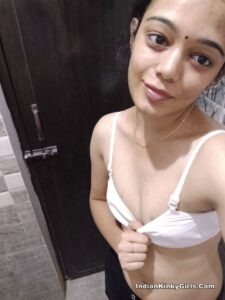 pretty south indian girl nude with small tits 005