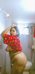 hot desi aunty nude huge boobs and ass 009