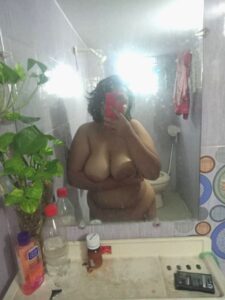 hot desi aunty nude huge boobs and ass 020