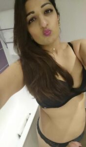indian air hostess nude leaked selfies