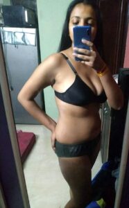 hot telugu wife in saree and naked pics 006
