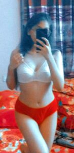 rich indian girl from mumbai takes nude selfies 003