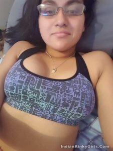 sexy desi girlfriend taking nude selfies in bed 001