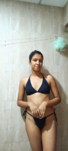 amateur kolkata girl nude posing in front of boyfriend 002