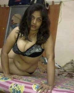 chubby telugu wife nude with big tits fingering pussy 008