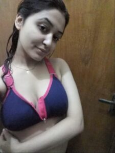 desi hot girl teasing bf with amazing tits 001