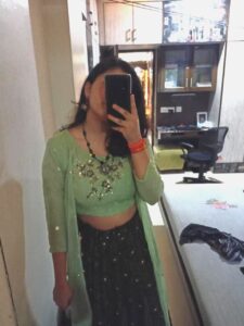 horny desi big tits housewife nude selfies 001