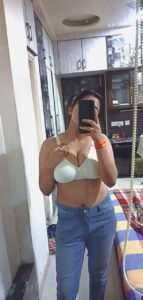 horny desi big tits housewife nude selfies 008
