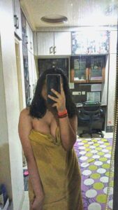 horny desi big tits housewife nude selfies 016