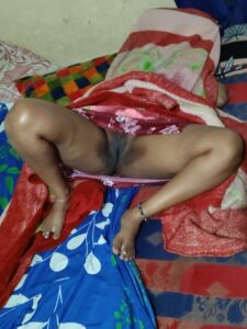horny village aunty nude leaked photos 016