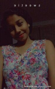 hot tamil girl nude leaked photos with round tits 001