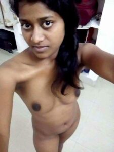 naughty mallu girl nude selfies and ass show 002