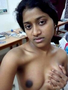 naughty mallu girl nude selfies and ass show 004