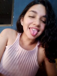 sexy mumbai girl with marvelous desi boobs 002
