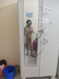 young desi college girl shweta nude selfies 012