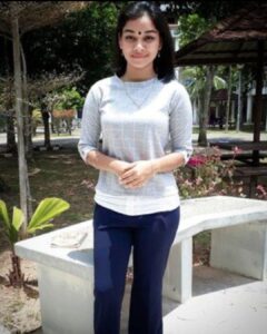 young tamil girlfriend nude with her lov 002