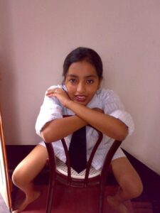 beautiful mallu girl nude teasing photos 002