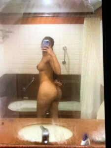 sexy air hostess nude leaked selfies 006