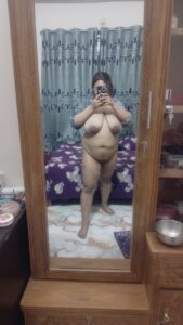 chubby bangla boudi nude selfies 014