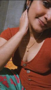 chubby desi girlfriend nude images 004