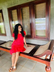 naughty tamil girlfriend nude leaked selfies 001