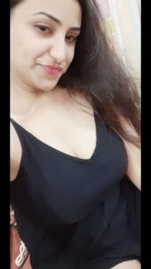 chubby girl with balloon shaped boobs 001