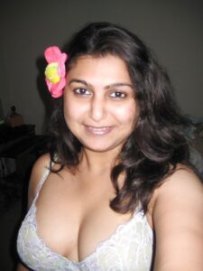 chubby pune girl nude girl with big tits 001