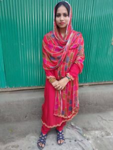 nude desi girl showing her sex toys 002