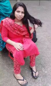 nude desi girl showing her sex toys 003