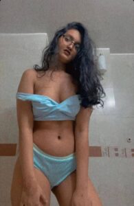 super hot indian girl from mumbai nude photos 001