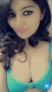 beautiful desi wife in saree and nude 001
