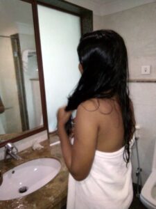 hot desi girlfriend nude in bed 007