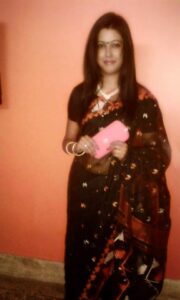 sexy desi girl nude shaved pussy 001