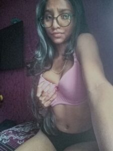 south indian girl nude selfies leaked 007