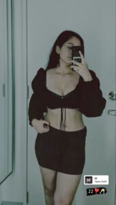 hot girlfriend suman topless selfies round boobs