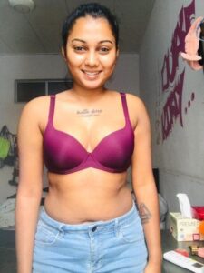 sexy indian girl nude home photos leaked 022