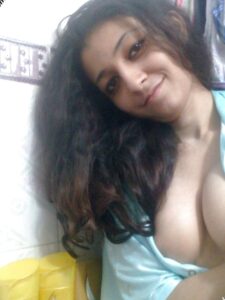 cute desi girl shower nude pictures 005