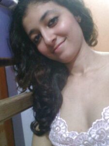 cute desi girl shower nude pictures 010