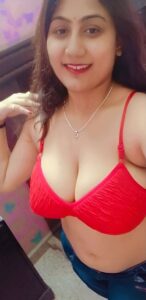 horny desi teacher topless and sexy selfies 005