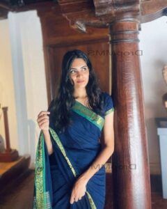 horny mallu wife nude on the bed for sex