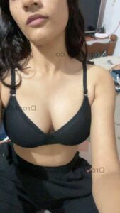 horny mallu wife nude on the bed for sex 003