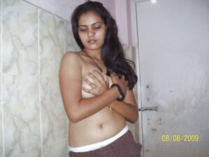 hot punjabi wife naked leaked photos 008