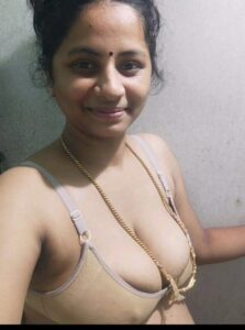 traditional desi wife nude big boobs pictures 002