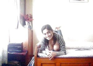 horny indian girl nude posing before boyfriend 004