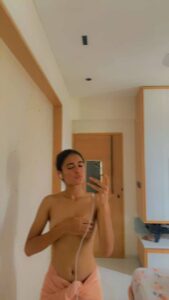 hot nri girl naked selfies in star hotel 008