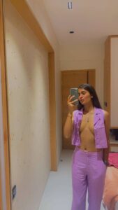 hot nri girl naked selfies in star hotel 009